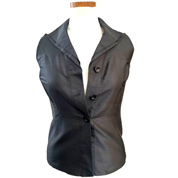 Reposh (a bit small): NWT Talbots Size 2 100% Silk Sleeveless Tuxedo Blouse - Picture 4 of 12